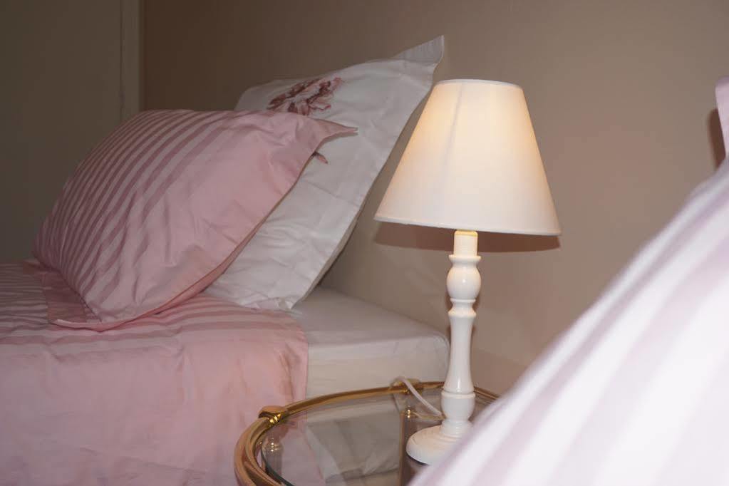 La Touraine Romantique Tours Exterior photo
