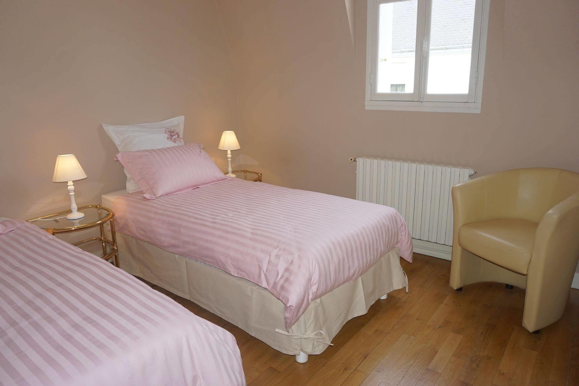 La Touraine Romantique Tours Exterior photo